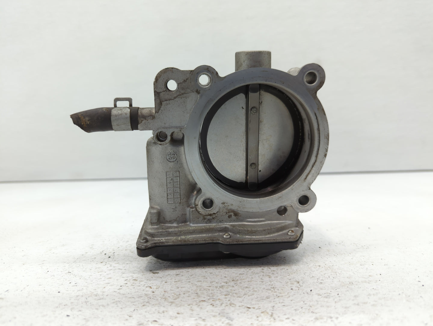 2014-2018 Kia Sorento Throttle Body P/N:35100-3CAA0 Fits Fits 2012 2013 2014 2015 2016 2017 2018 OEM Used Auto Parts - Oemus