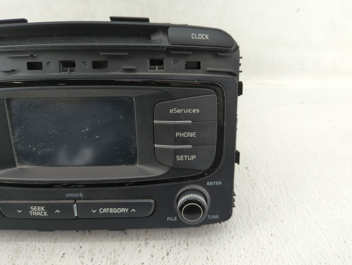 2016-2018 Kia Sorento Am Fm Cd Player Radio Receiver - Oemusedautoparts1.com