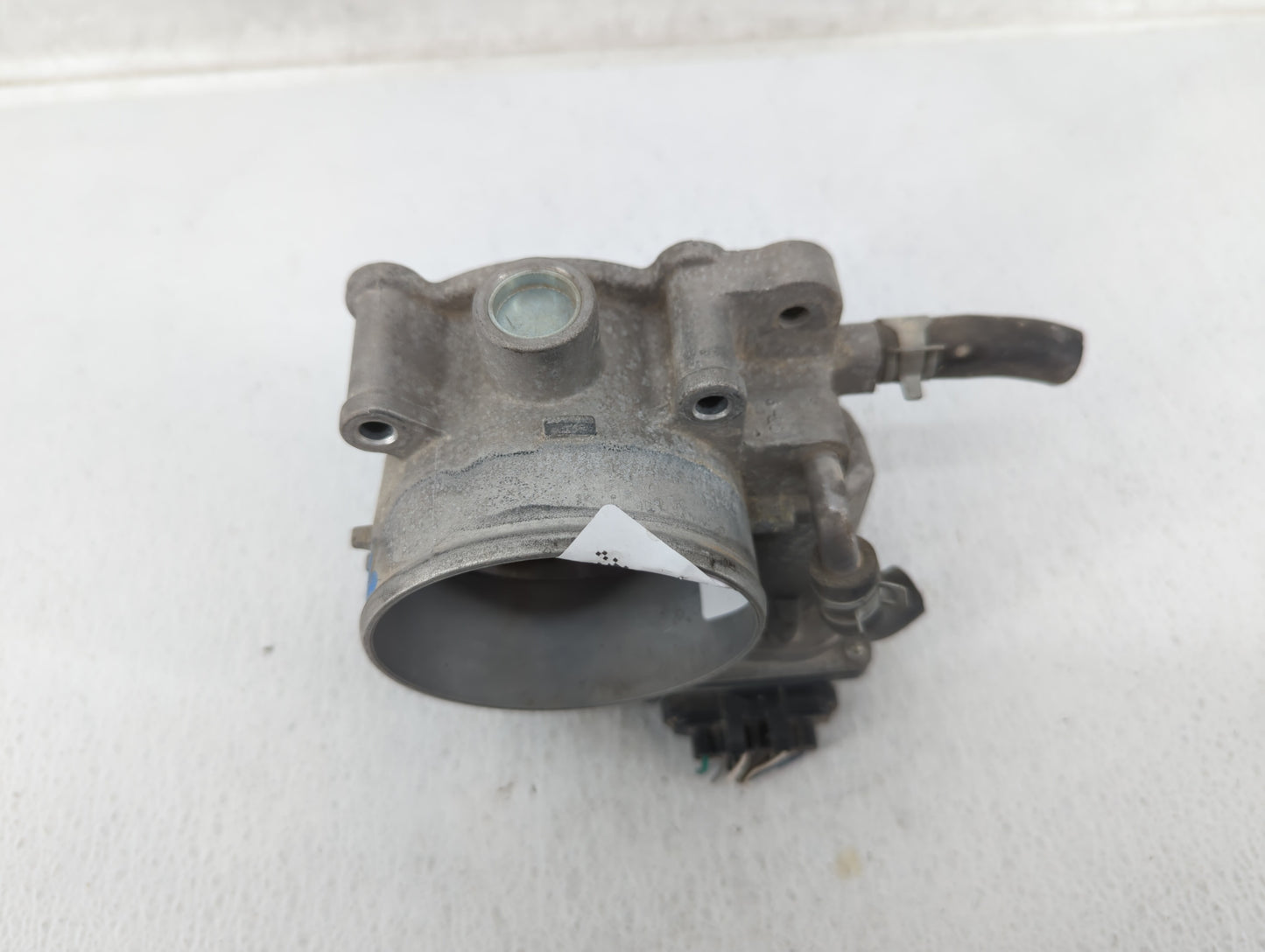 2014-2018 Kia Sorento Throttle Body P/N:35100-3CAA0 Fits Fits 2012 2013 2014 2015 2016 2017 2018 OEM Used Auto Parts - Oemus