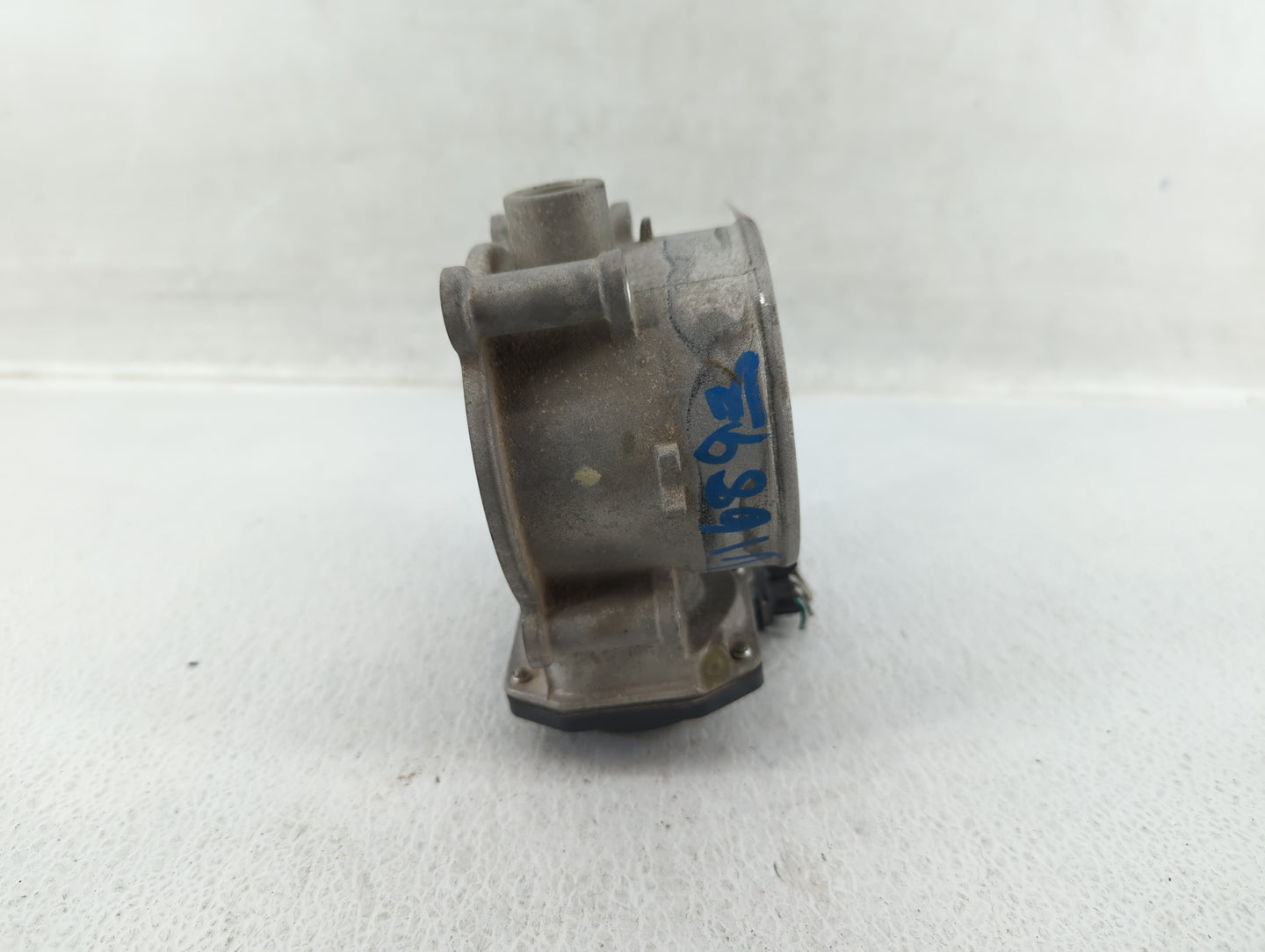 2014-2018 Kia Sorento Throttle Body P/N:35100-3CAA0 Fits Fits 2012 2013 2014 2015 2016 2017 2018 OEM Used Auto Parts - Oemus