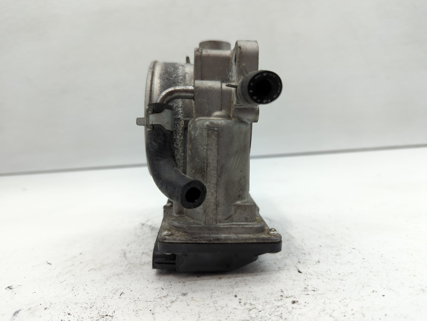 2014-2018 Kia Sorento Throttle Body P/N:35100-3CAA0 Fits Fits 2012 2013 2014 2015 2016 2017 2018 OEM Used Auto Parts - Oemus