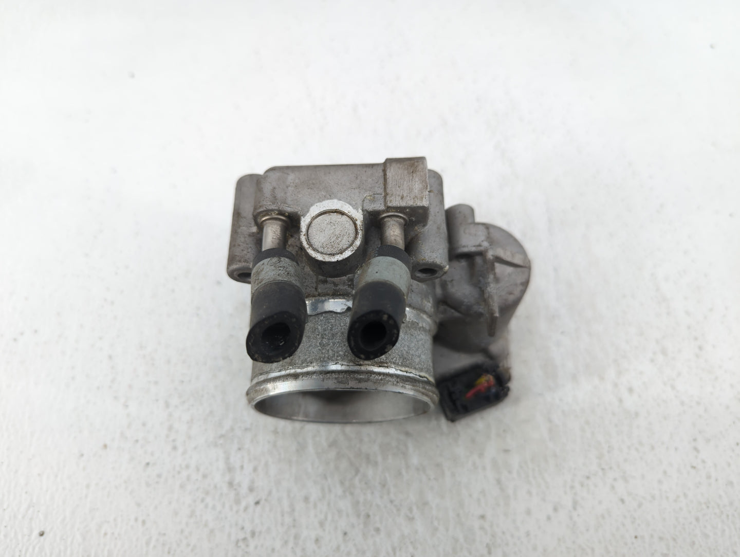 2016-2018 Kia Sorento Throttle Body P/N:35100-2G610 Fits Fits 2015 2016 2017 2018 2019 2020 2021 OEM Used Auto Parts - Oemus