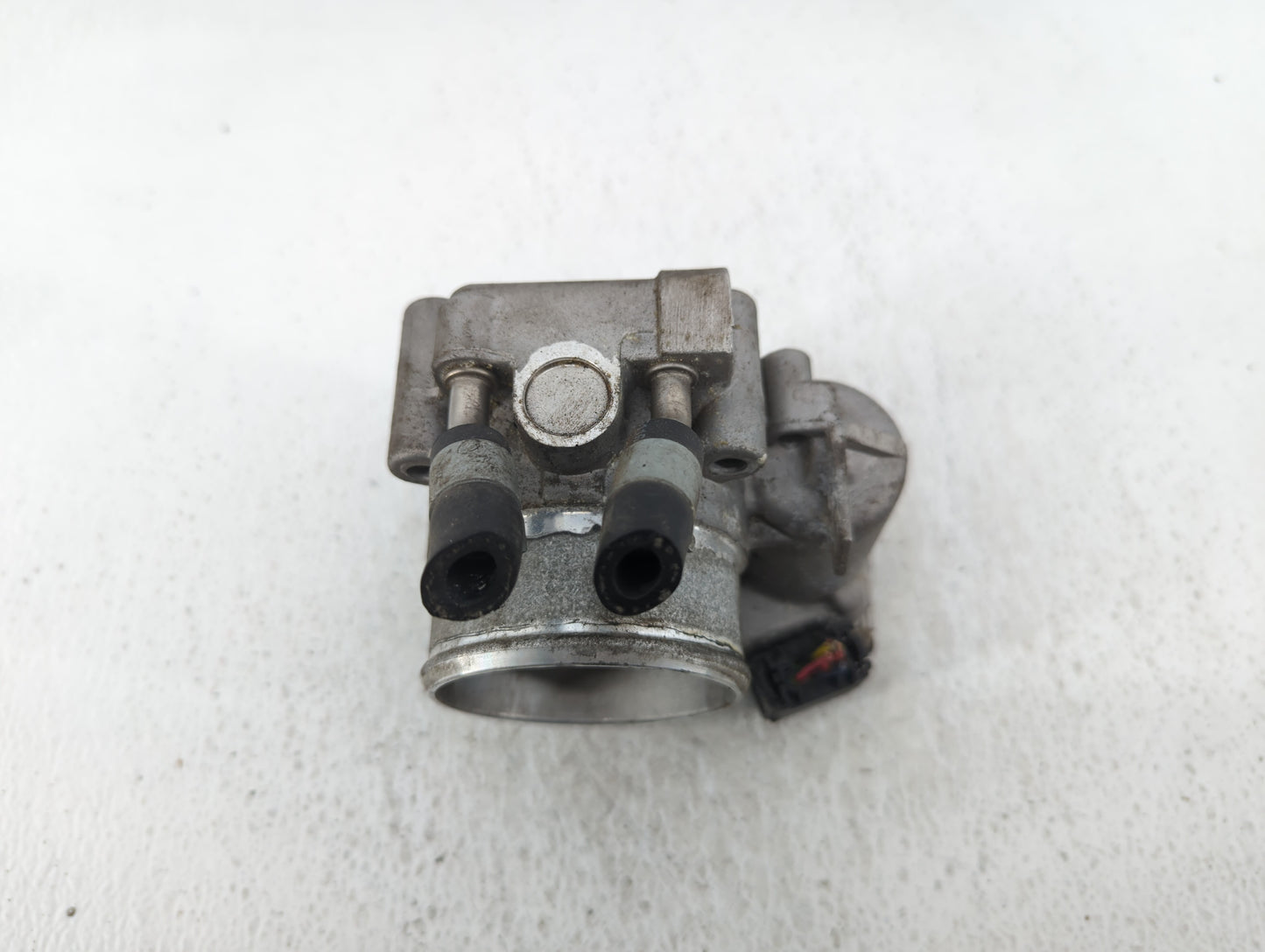 2016-2018 Kia Sorento Throttle Body P/N:35100-2G610 Fits Fits 2015 2016 2017 2018 2019 2020 2021 OEM Used Auto Parts - Oemus