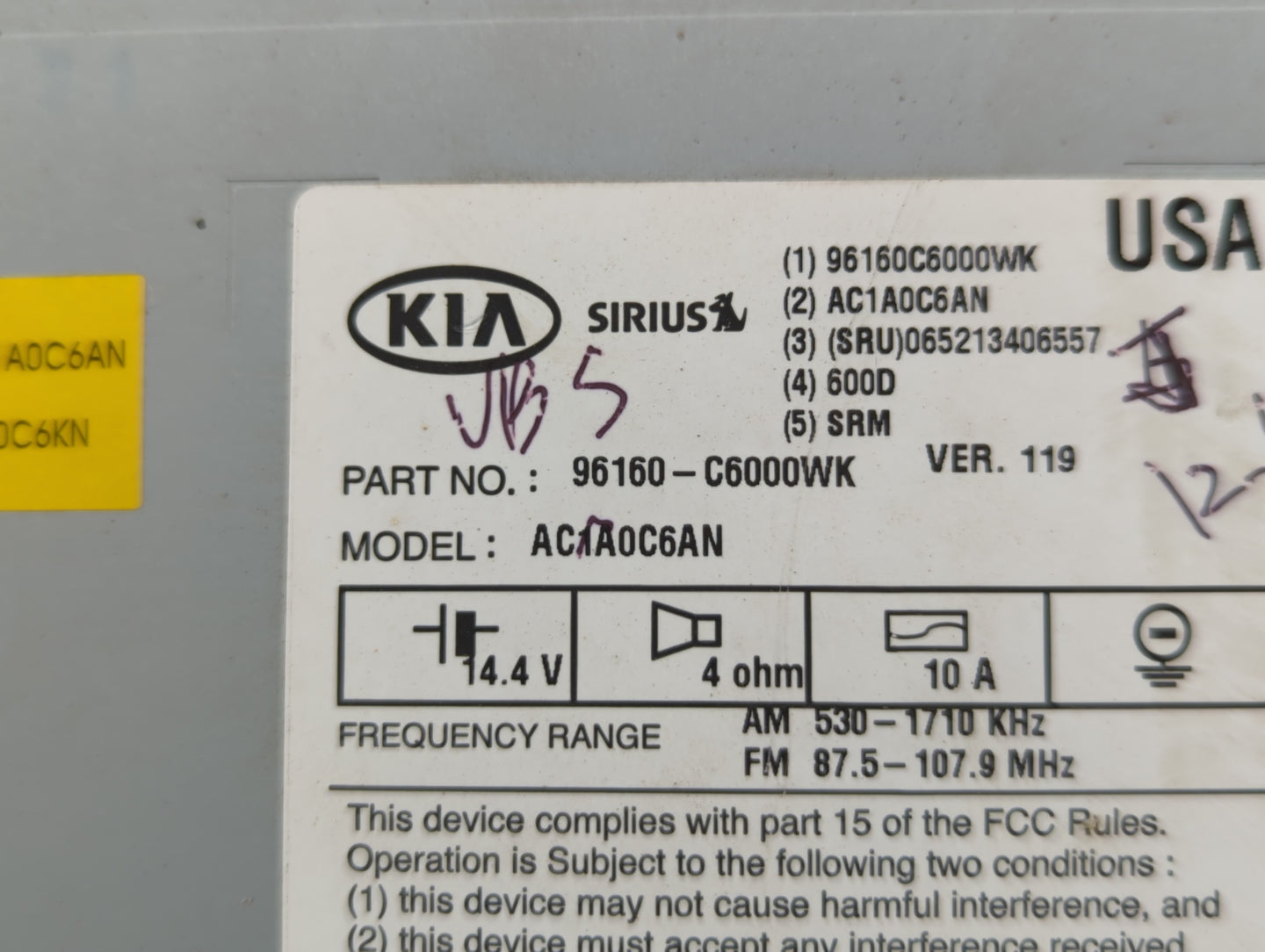 2016-2018 Kia Sorento Radio AM FM Cd Player Receiver Replacement P/N:96160-C6000WK Fits Fits 2016 2017 2018 OEM Used Auto Pa