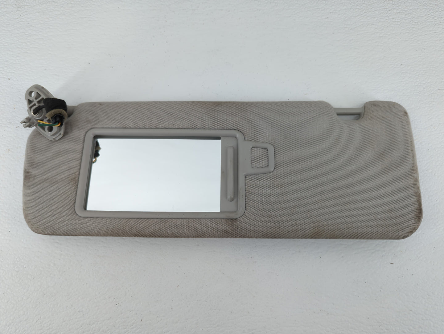 2016-2020 Kia Sorento Sun Visor Shade Replacement Driver Left Mirror Fits Fits 2016 2017 2018 2019 2020 OEM Used Auto Parts 