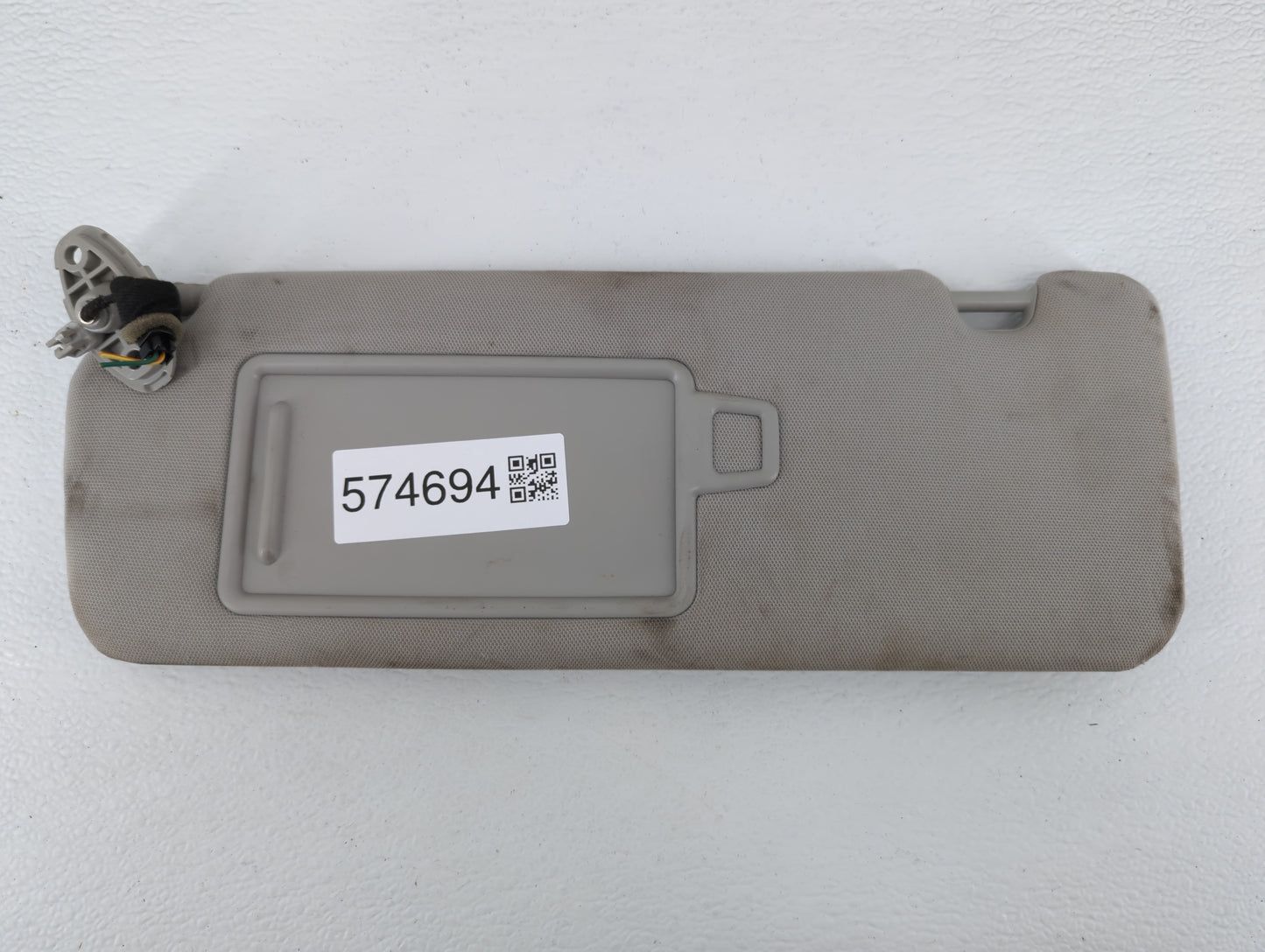2016-2020 Kia Sorento Sun Visor Shade Replacement Driver Left Mirror Fits Fits 2016 2017 2018 2019 2020 OEM Used Auto Parts 