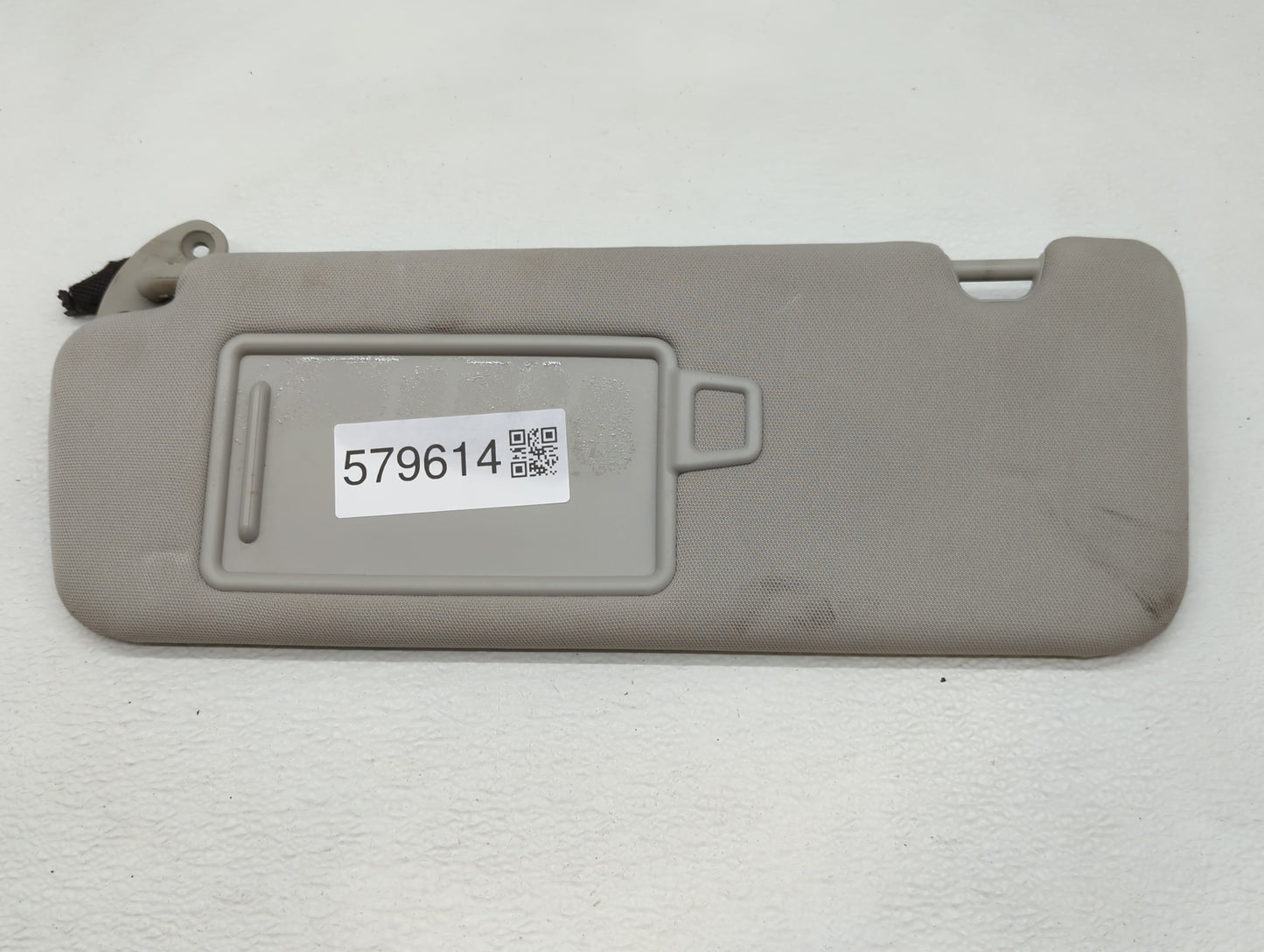 2016-2020 Kia Sorento Sun Visor Shade Replacement Driver Left Mirror Fits Fits 2016 2017 2018 2019 2020 OEM Used Auto Parts 