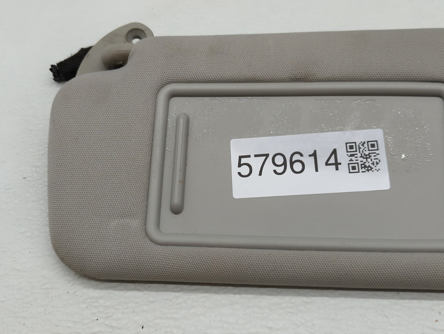2016-2020 Kia Sorento Sun Visor Shade Replacement Driver Left Mirror Fits Fits 2016 2017 2018 2019 2020 OEM Used Auto Parts 