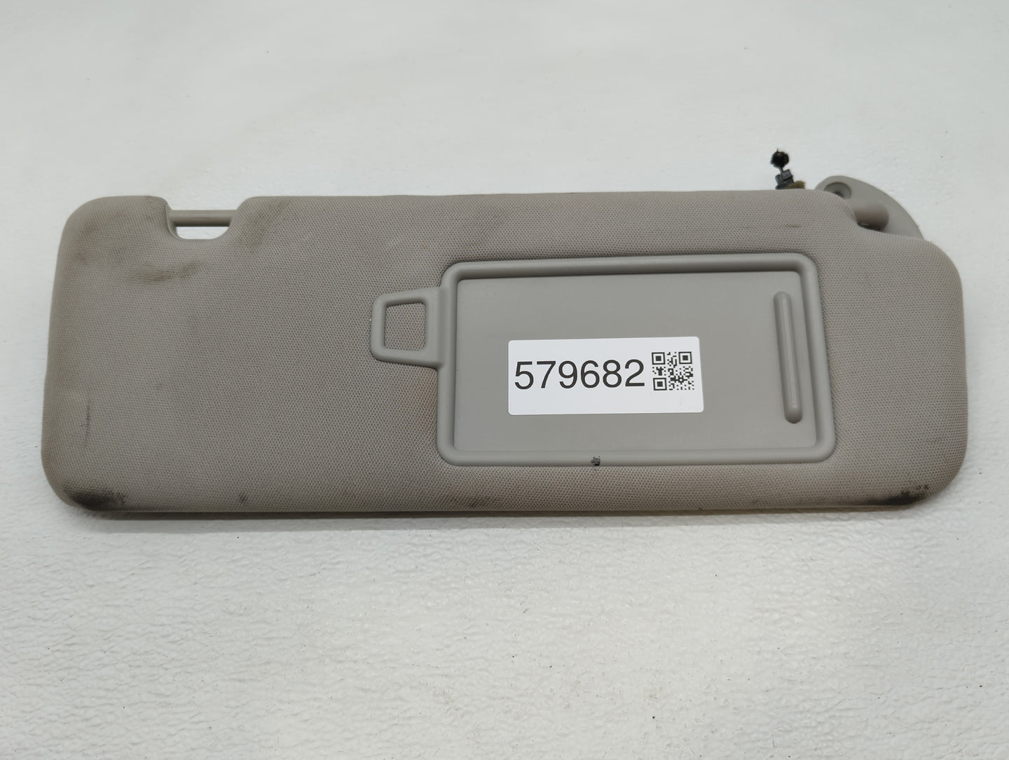 2016-2020 Kia Sorento Sun Visor Shade Replacement Passenger Right Mirror Fits Fits 2016 2017 2018 2019 2020 OEM Used Auto Pa