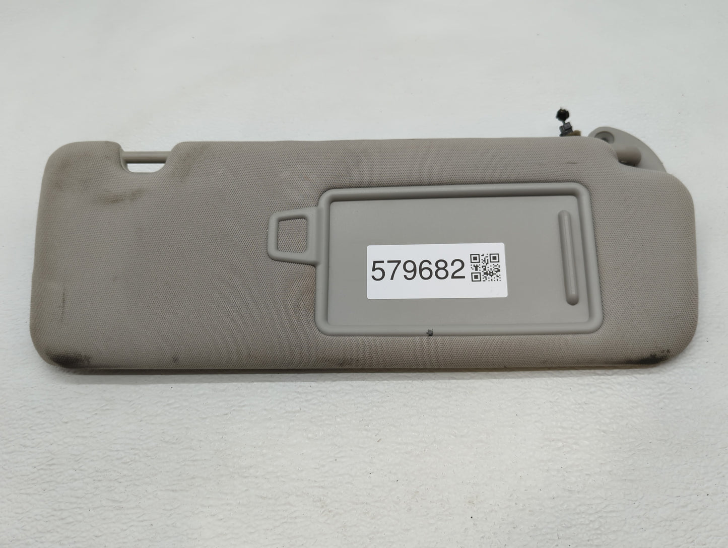 2016-2020 Kia Sorento Sun Visor Shade Replacement Passenger Right Mirror Fits Fits 2016 2017 2018 2019 2020 OEM Used Auto Pa
