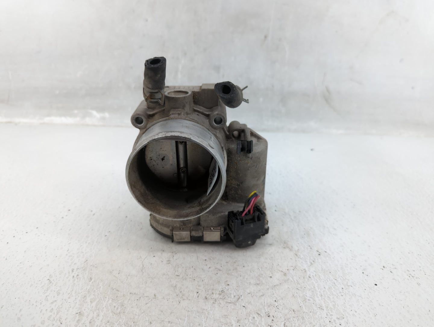 2016-2020 Kia Sorento Throttle Body P/N:35100-2G600 Fits Fits 2015 2016 2017 2018 2019 2020 2021 OEM Used Auto Parts - Oemus