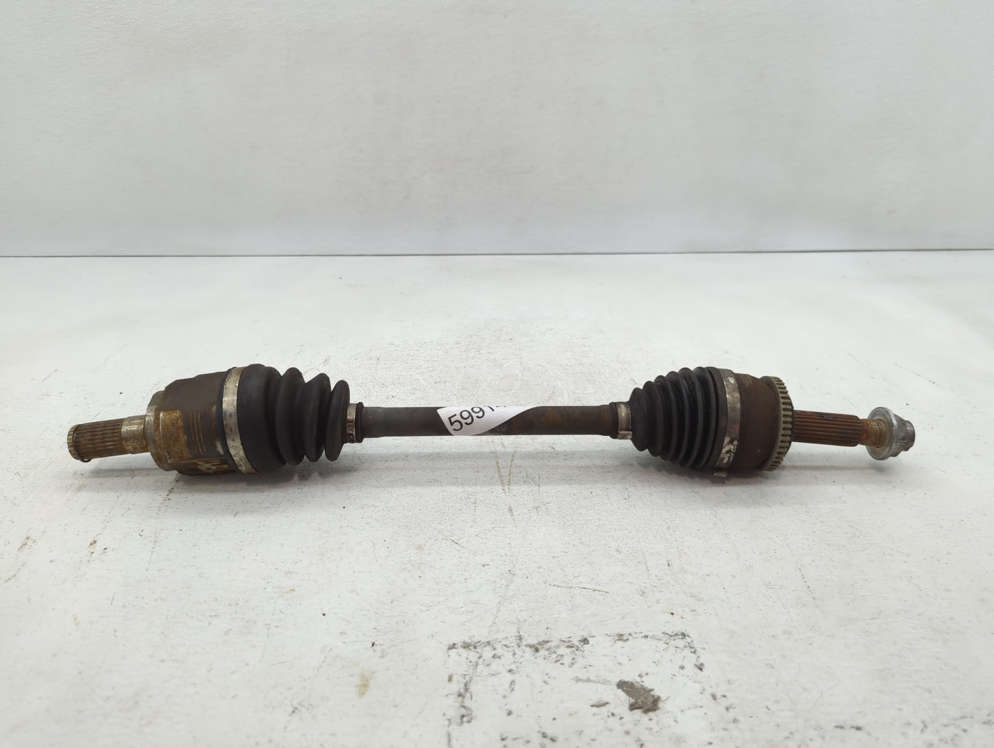 2016-2018 Kia Sorento Axle Shaft Front Driver Cv C/v - Oemusedautoparts1.com