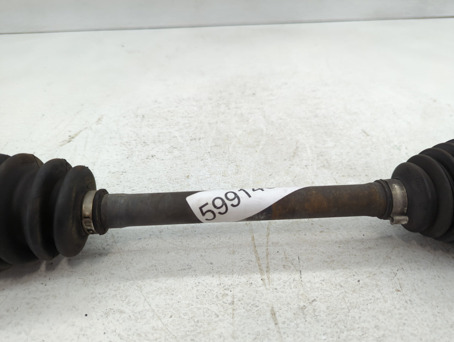 2016-2018 Kia Sorento Axle Shaft Front Driver Cv C/v - Oemusedautoparts1.com