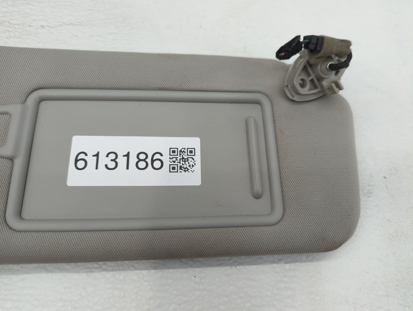 2016-2020 Kia Sorento Sun Visor Shade Replacement Passenger Right Mirror Fits Fits 2016 2017 2018 2019 2020 OEM Used Auto Pa