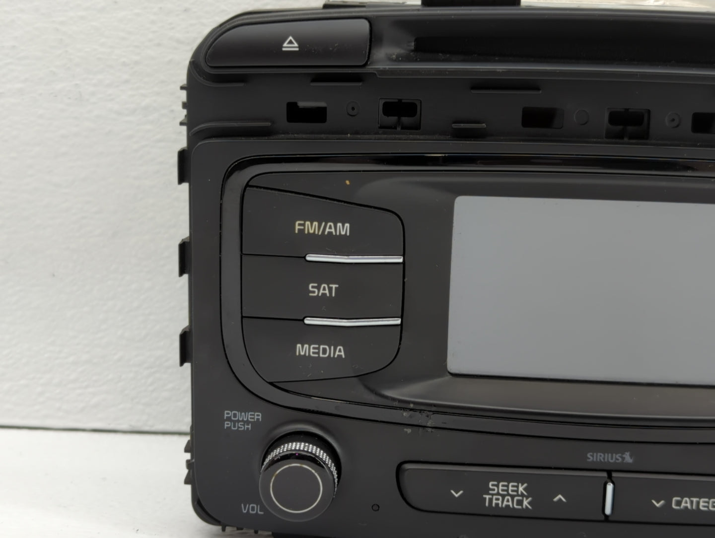 2016 Kia Sorento Radio AM FM Cd Player Receiver Replacement P/N:96160-C6300WK Fits OEM Used Auto Parts - Oemusedautoparts1.c