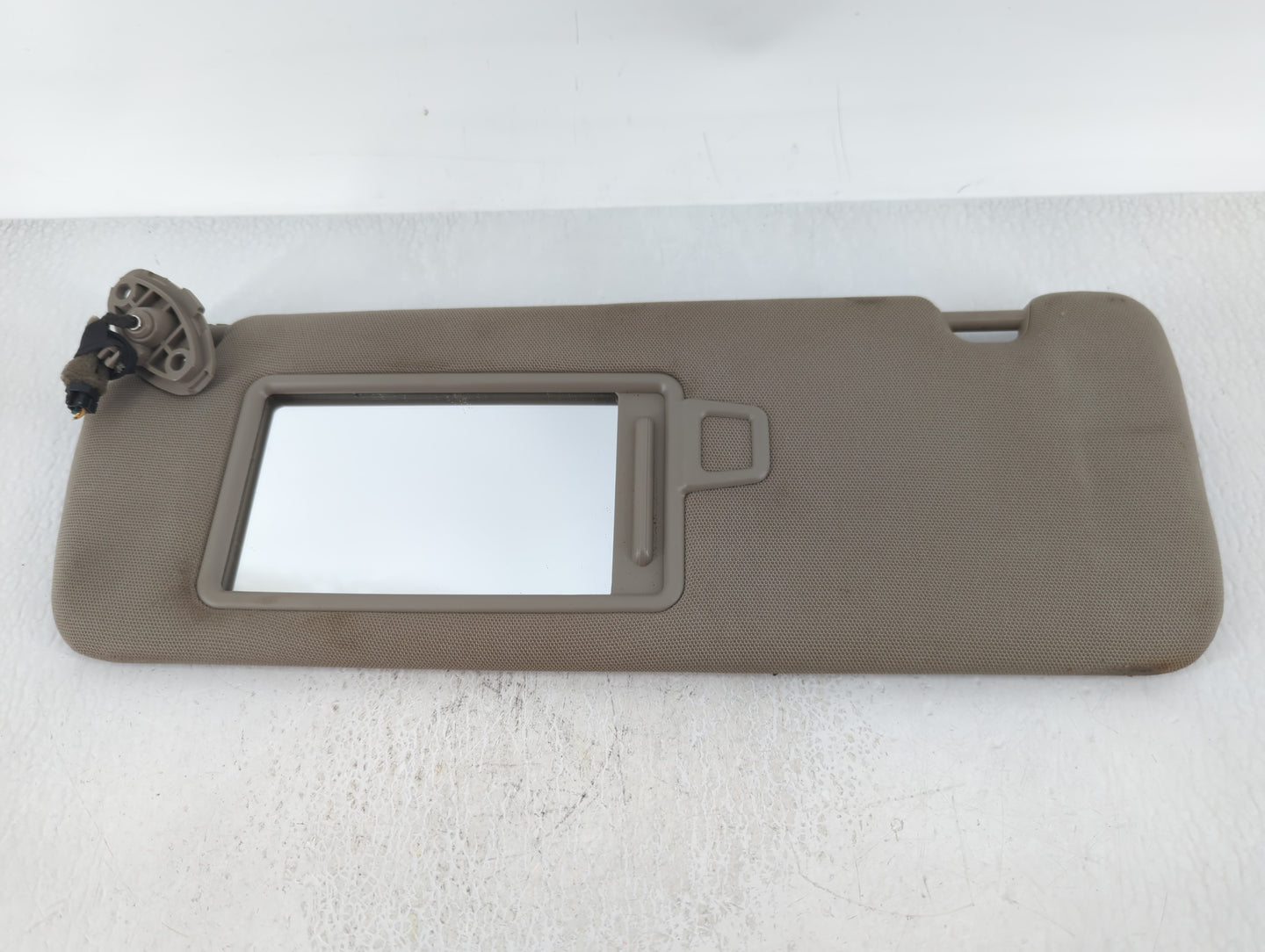 2016-2020 Kia Sorento Sun Visor Shade Replacement Driver Left Mirror Fits Fits 2016 2017 2018 2019 2020 OEM Used Auto Parts 