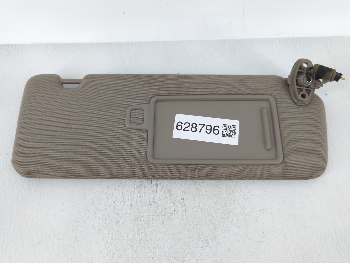 2016-2020 Kia Sorento Sun Visor Shade Replacement Passenger Right Mirror Fits Fits 2016 2017 2018 2019 2020 OEM Used Auto Pa