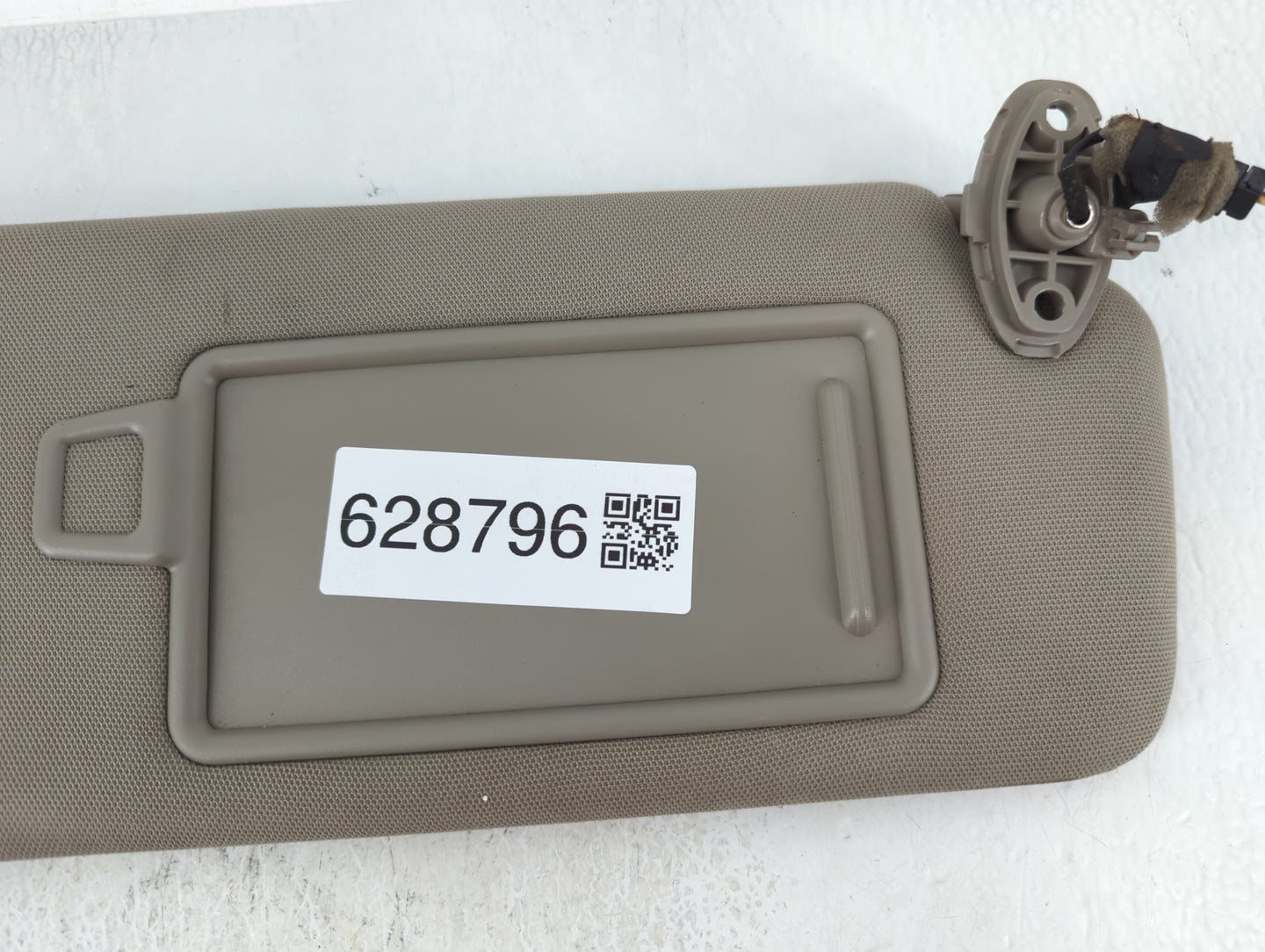 2016-2020 Kia Sorento Sun Visor Shade Replacement Passenger Right Mirror Fits Fits 2016 2017 2018 2019 2020 OEM Used Auto Pa