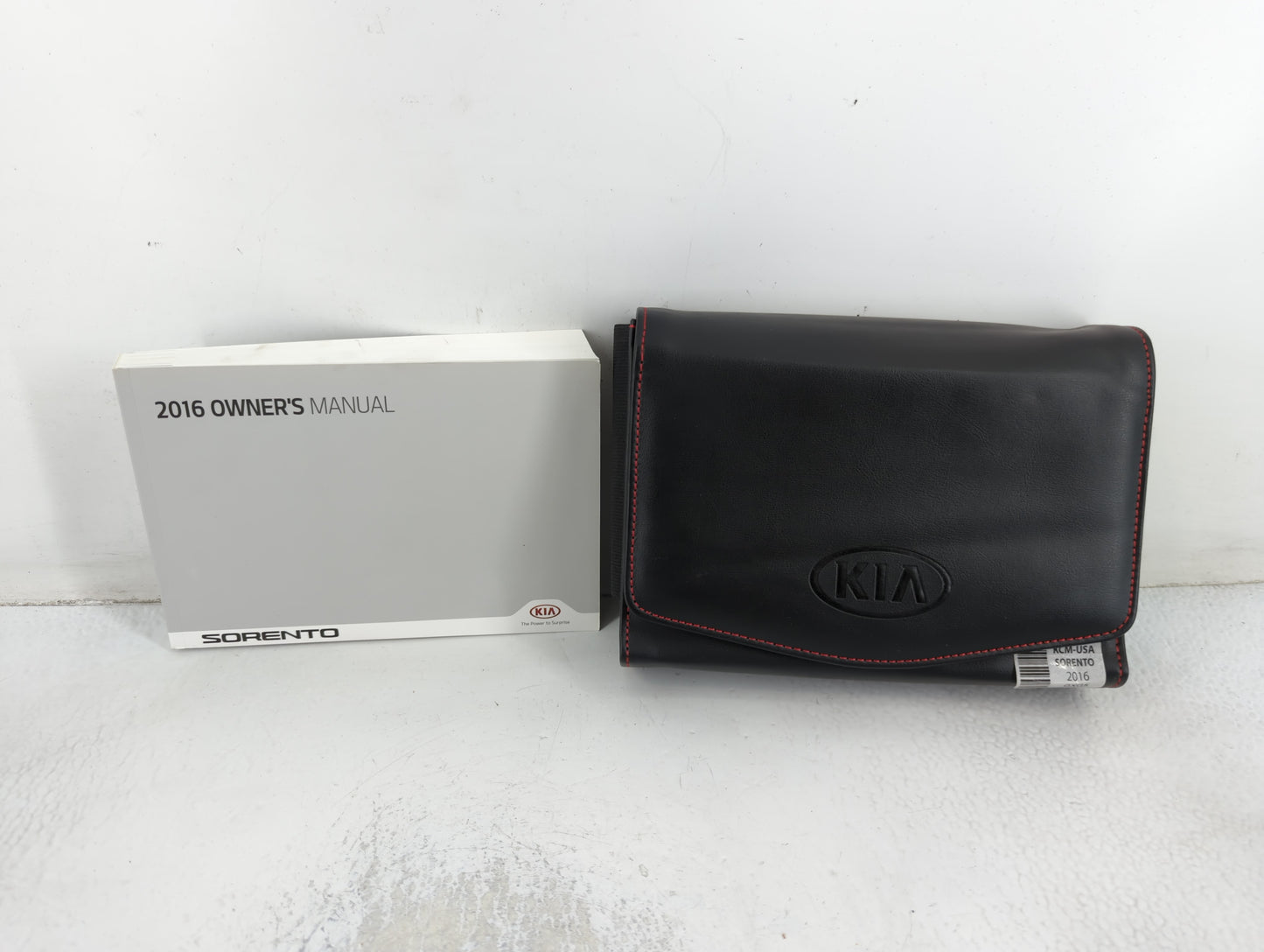2016 Kia Sorento Owners Manual Book Guide P/N:GX55-EU54D OEM Used Auto Parts - Oemusedautoparts1.com