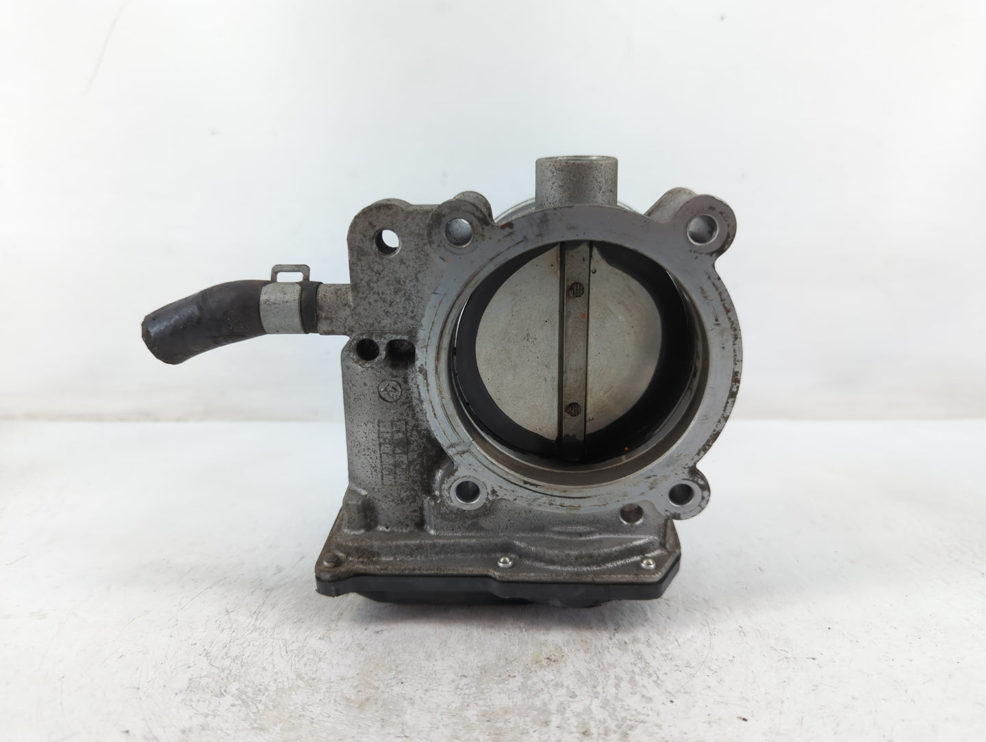 2014-2018 Kia Sorento Throttle Body P/N:5312 4S29 35100-3CAA0 Fits Fits 2012 2013 2014 2015 2016 2017 2018 OEM Used Auto Par