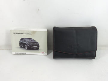 2016 Kia Sorento Owners Manual Book Guide P/N:KXG5-EU85D OEM Used Auto Parts - Oemusedautoparts1.com