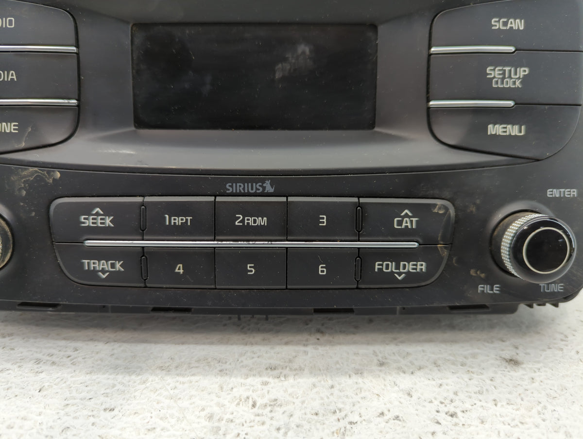 2016-2018 Kia Sorento Am Fm Cd Player Radio Receiver 717131 - Oemusedautoparts1.com