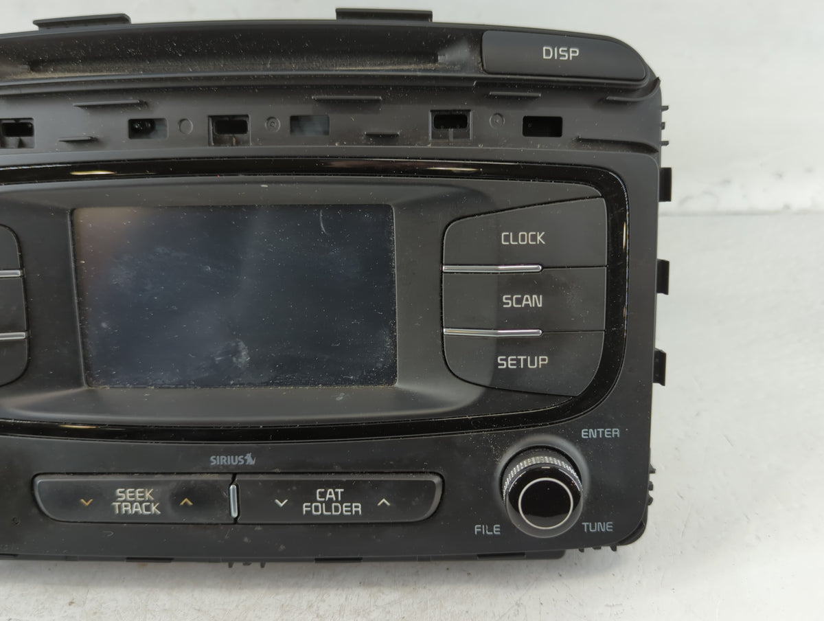 2016-2018 Kia Sorento Am Fm Cd Player Radio Receiver 729855 - Oemusedautoparts1.com