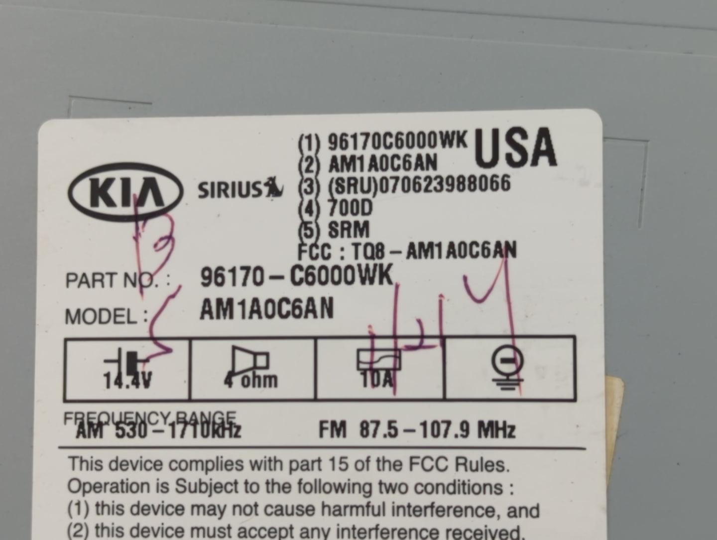 2016-2018 Kia Sorento Radio AM FM Cd Player Receiver Replacement P/N:96160-C6000WK Fits Fits 2016 2017 2018 OEM Used Auto Pa