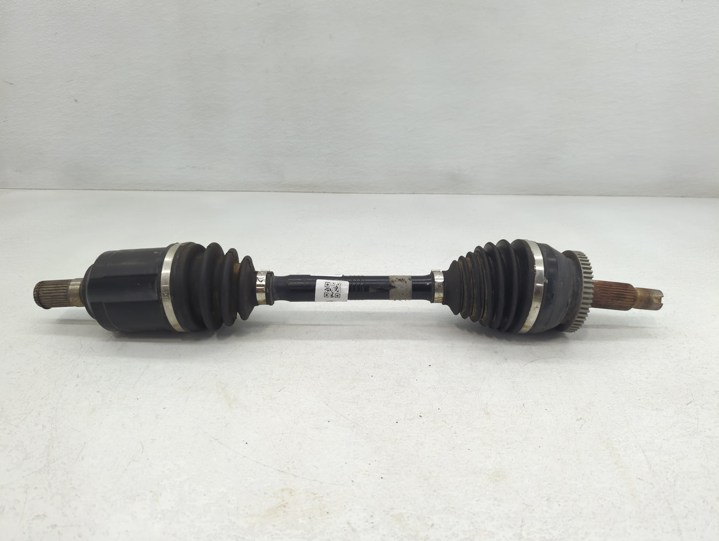 2016-2018 Kia Sorento Axle Shaft Front Driver Cv C/v - Oemusedautoparts1.com