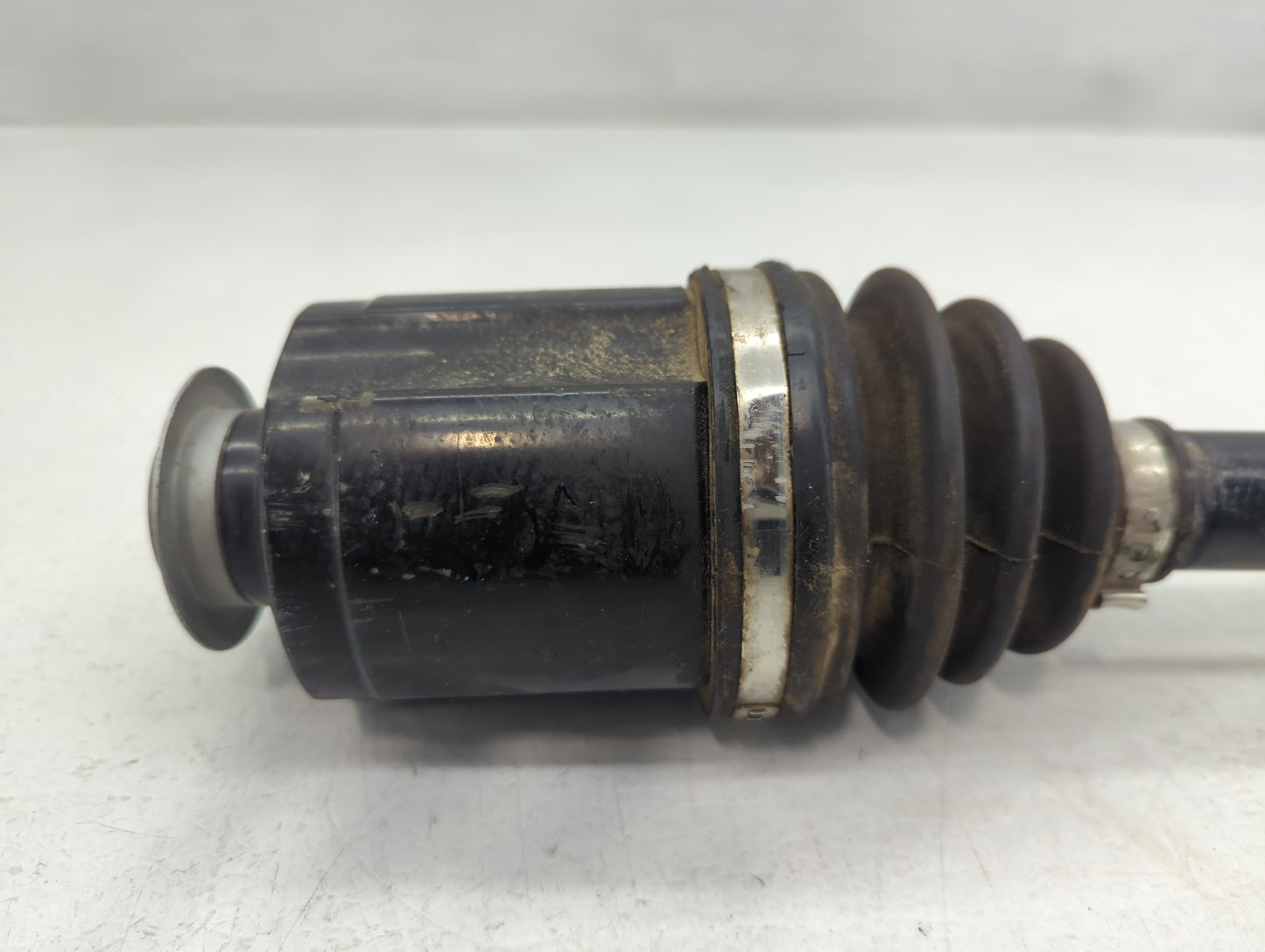 2016-2018 Kia Sorento Axle Shaft Front Driver Cv C/v - Oemusedautoparts1.com