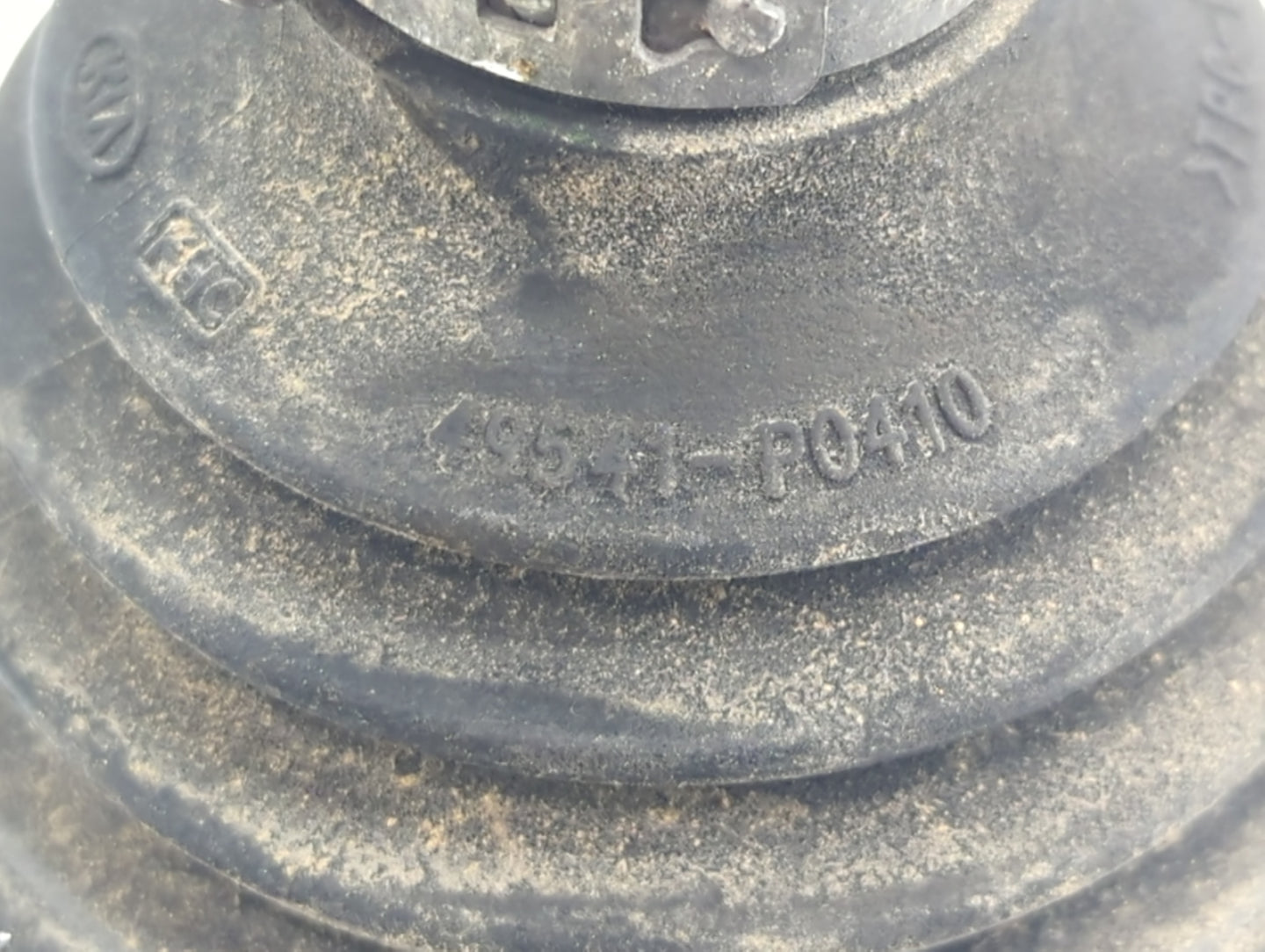 2016-2018 Kia Sorento Axle Shaft Front Driver Cv C/v - Oemusedautoparts1.com
