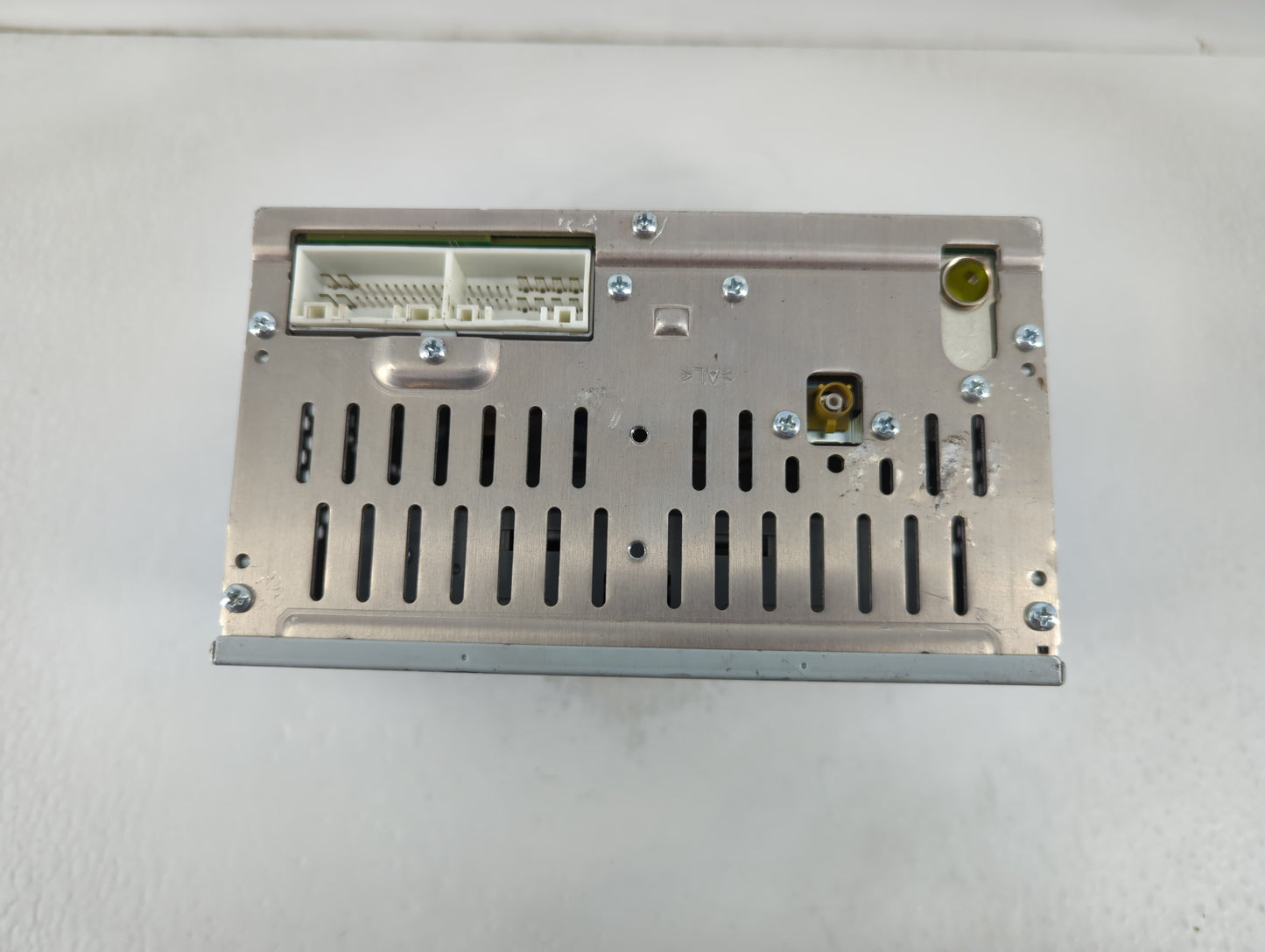 2016-2018 Kia Sorento Radio AM FM Cd Player Receiver Replacement P/N:96170-C6000WK Fits Fits 2016 2017 2018 OEM Used Auto Pa