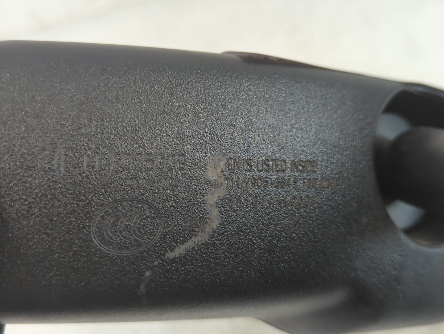 2016-2020 Kia Sorento Interior Rear View Mirror Replacement OEM P/N:E11028009 Fits OEM Used Auto Parts - Oemusedautoparts1.c