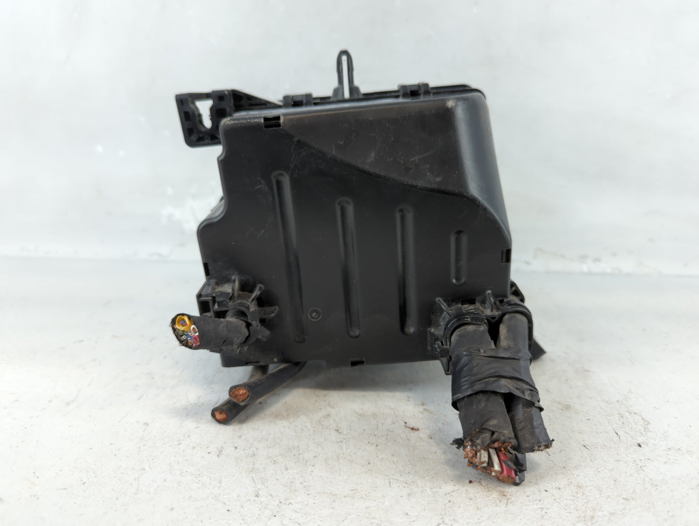 2016 Kia Soul Fusebox Fuse Box Panel Relay Module P/N:911950-B2280 Fits OEM Used Auto Parts - Oemusedautoparts1.com