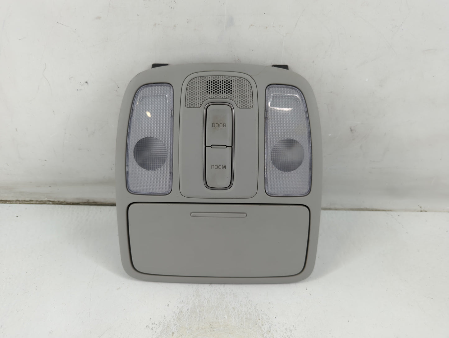 2014-2019 Kia Soul Overhead Roof Console 1047700 - Oemusedautoparts1.com