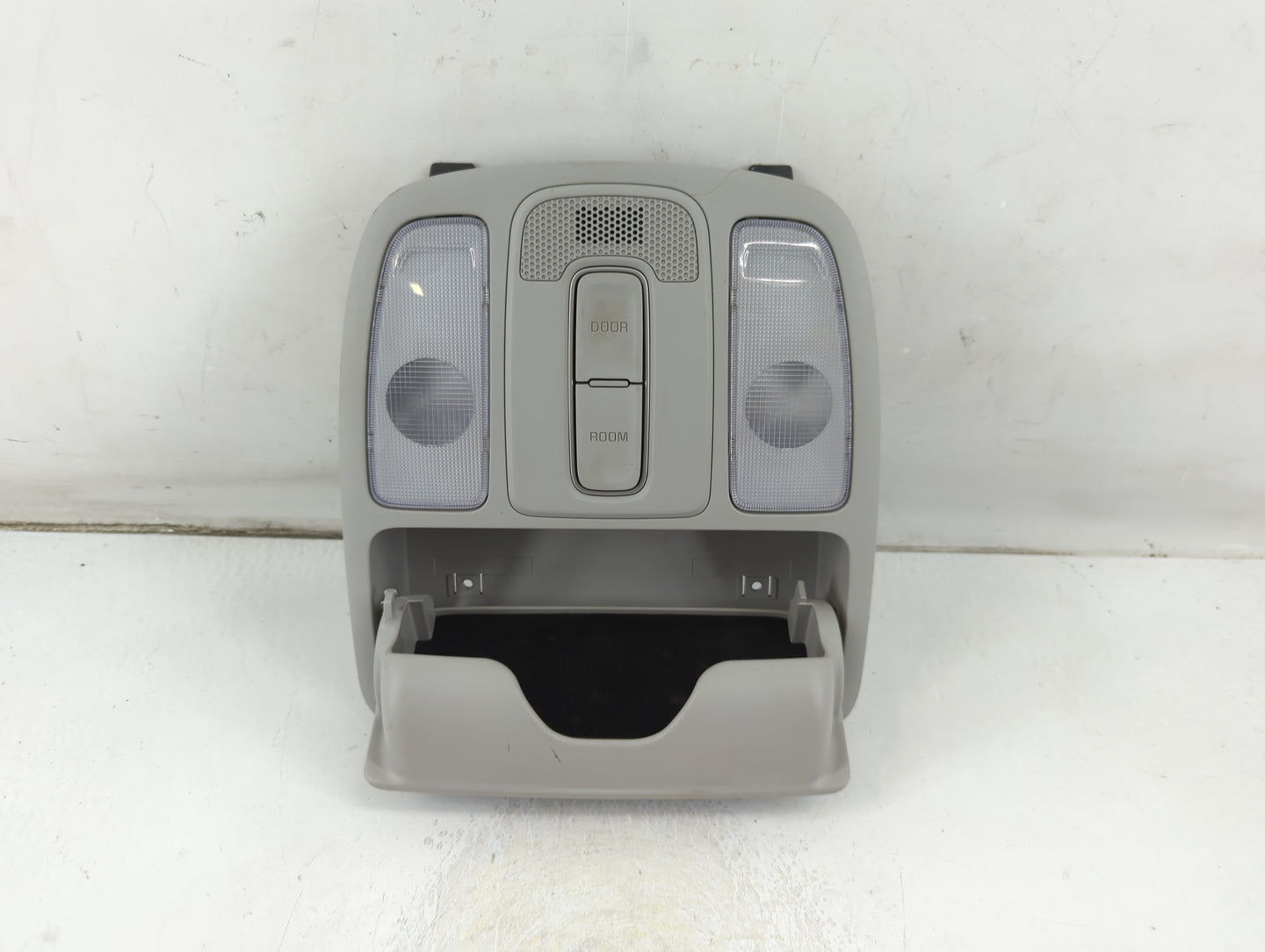 2014-2019 Kia Soul Overhead Roof Console 1047700 - Oemusedautoparts1.com