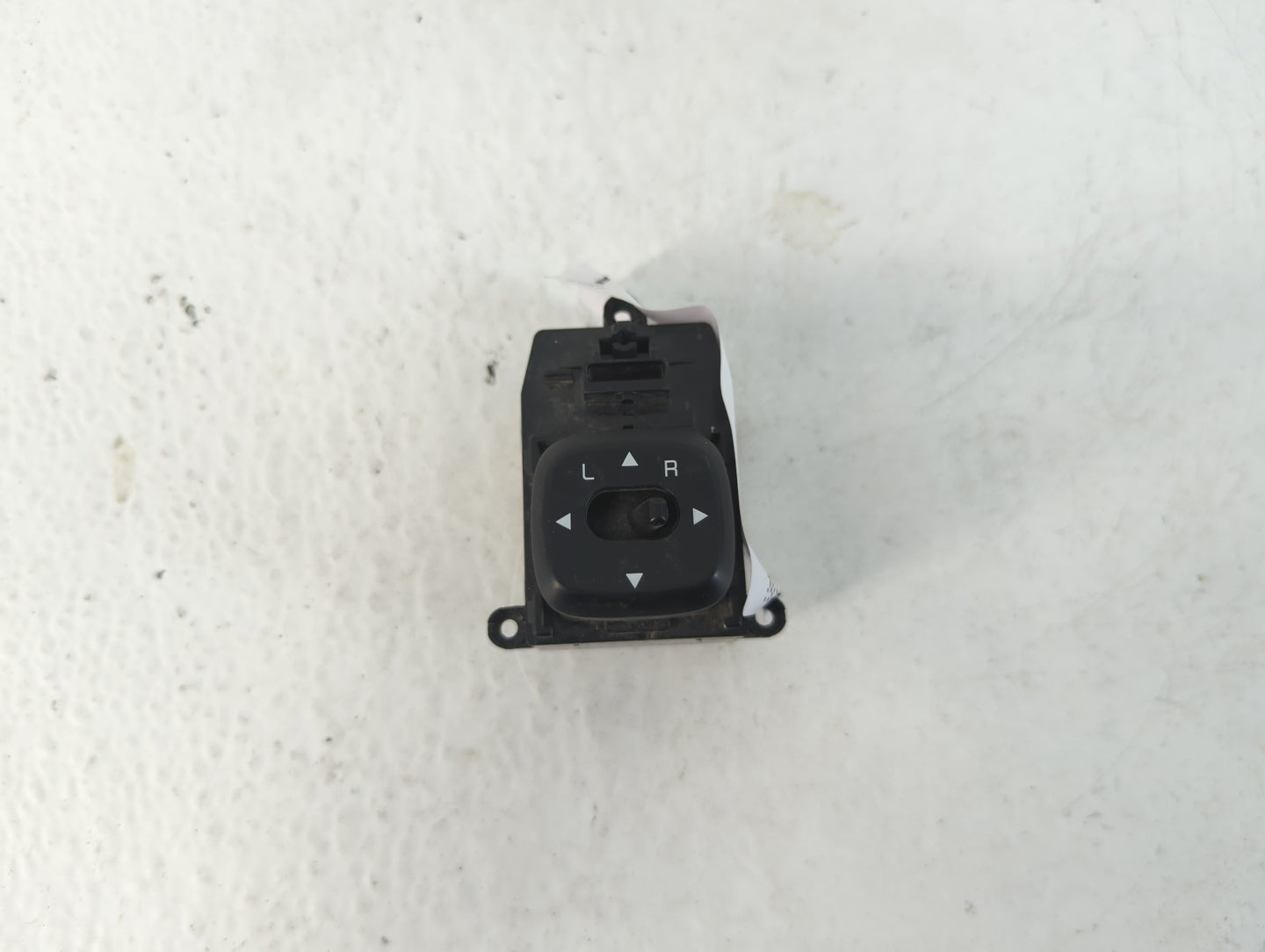2014-2016 Kia Soul Master Power Window Switch Replacement Driver Side Left P/N:299130674 Fits Fits 2014 2015 2016 OEM Used A