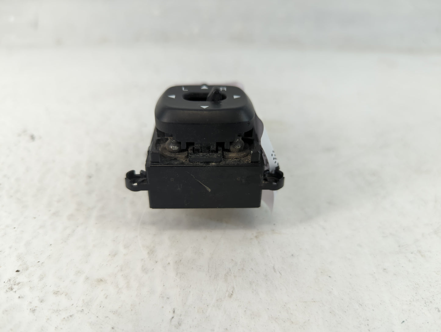 2014-2016 Kia Soul Master Power Window Switch Replacement Driver Side Left P/N:299130674 Fits Fits 2014 2015 2016 OEM Used A