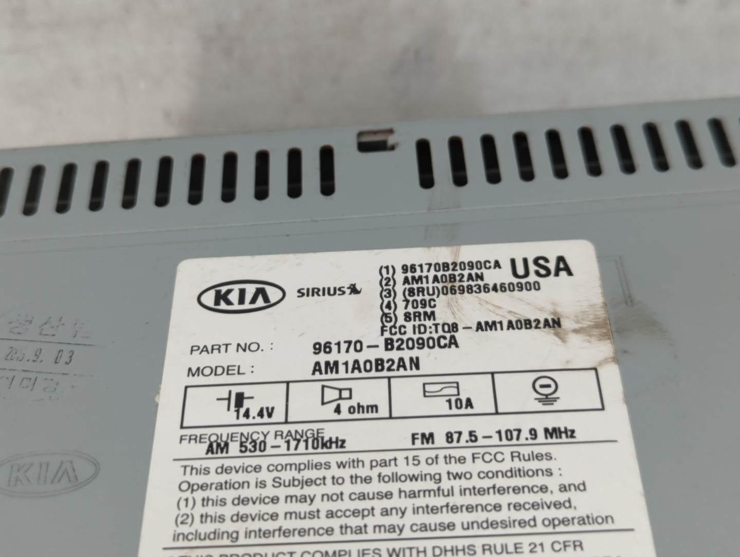 2014-2016 Kia Soul Radio AM FM Cd Player Receiver Replacement P/N:96170-B2090CA Fits Fits 2014 2015 2016 OEM Used Auto Parts