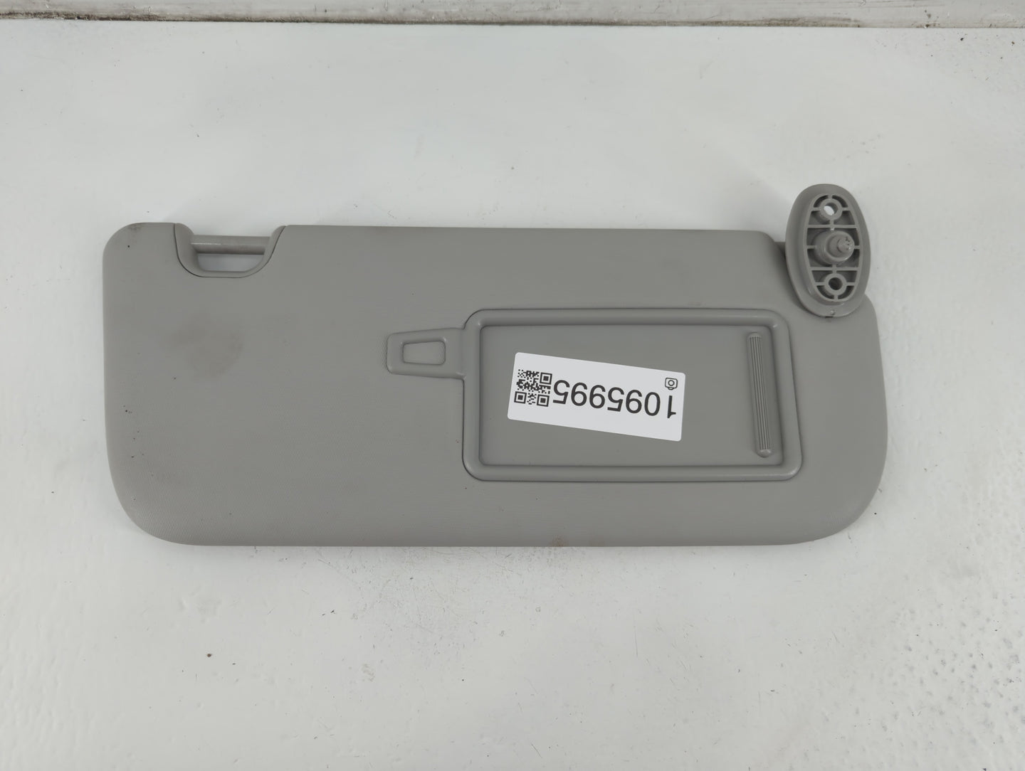 2014-2019 Kia Soul Sun Visor Shade Replacement Passenger Right Mirror Fits Fits 2014 2015 2016 2017 2018 2019 OEM Used Auto 