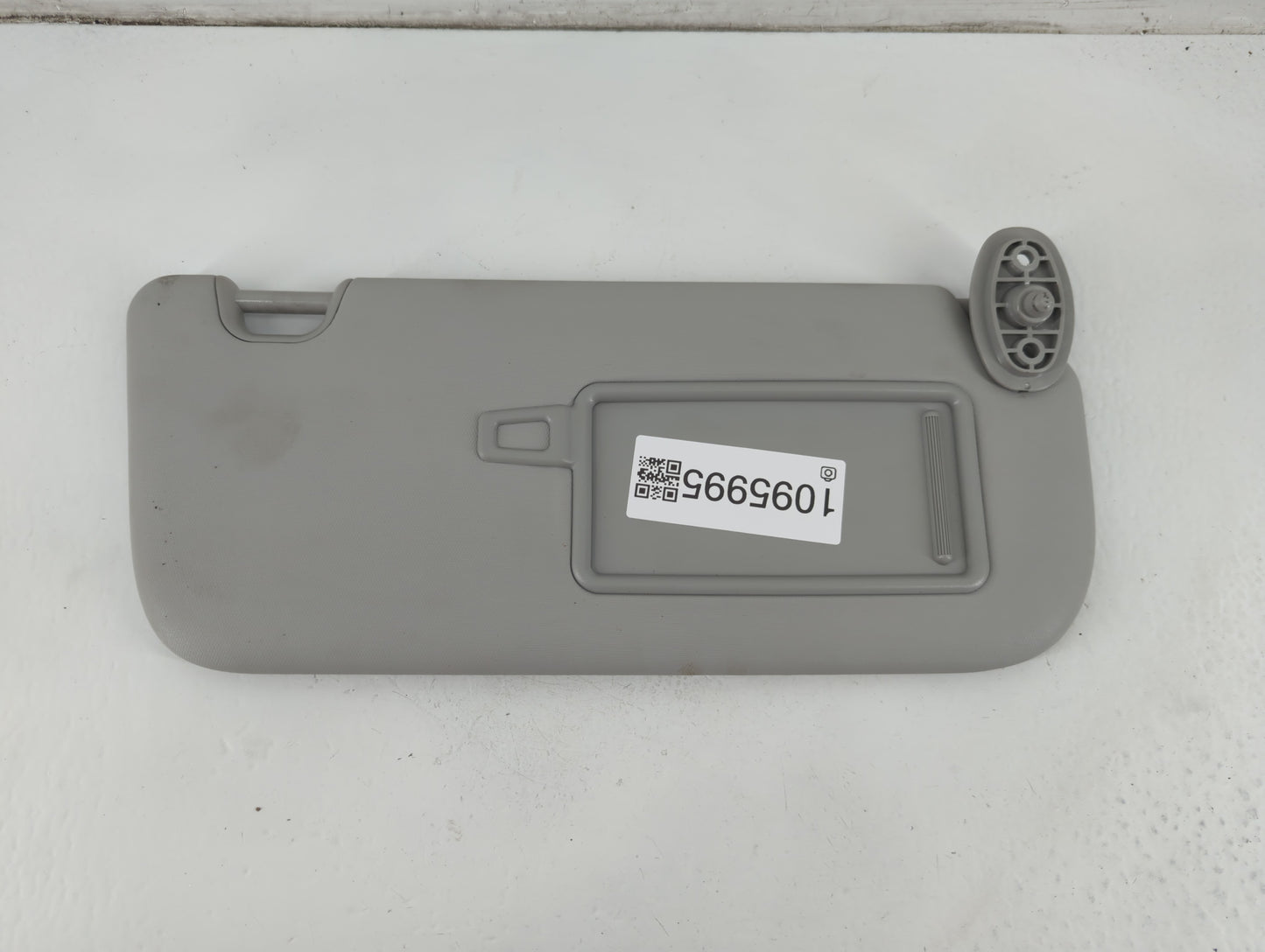 2014-2019 Kia Soul Sun Visor Shade Replacement Passenger Right Mirror Fits Fits 2014 2015 2016 2017 2018 2019 OEM Used Auto 