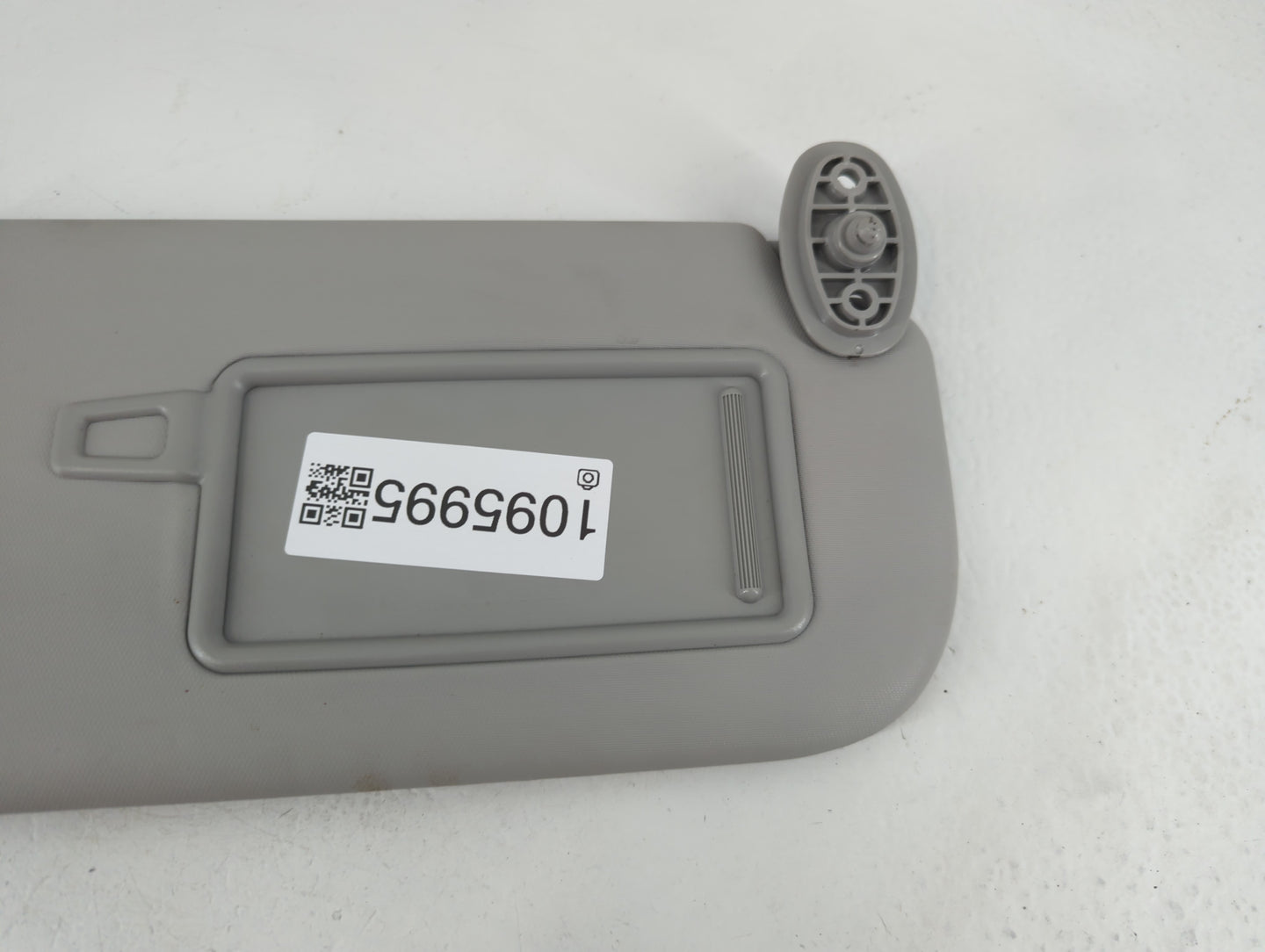 2014-2019 Kia Soul Sun Visor Shade Replacement Passenger Right Mirror Fits Fits 2014 2015 2016 2017 2018 2019 OEM Used Auto 