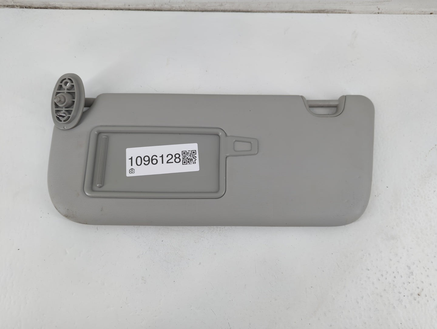 2014-2019 Kia Soul Sun Visor Shade Replacement Driver Left Mirror Fits Fits 2014 2015 2016 2017 2018 2019 OEM Used Auto Part