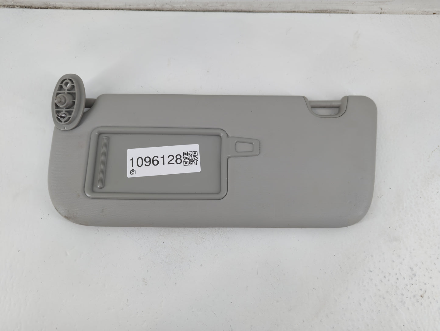 2014-2019 Kia Soul Sun Visor Shade Replacement Driver Left Mirror Fits Fits 2014 2015 2016 2017 2018 2019 OEM Used Auto Part
