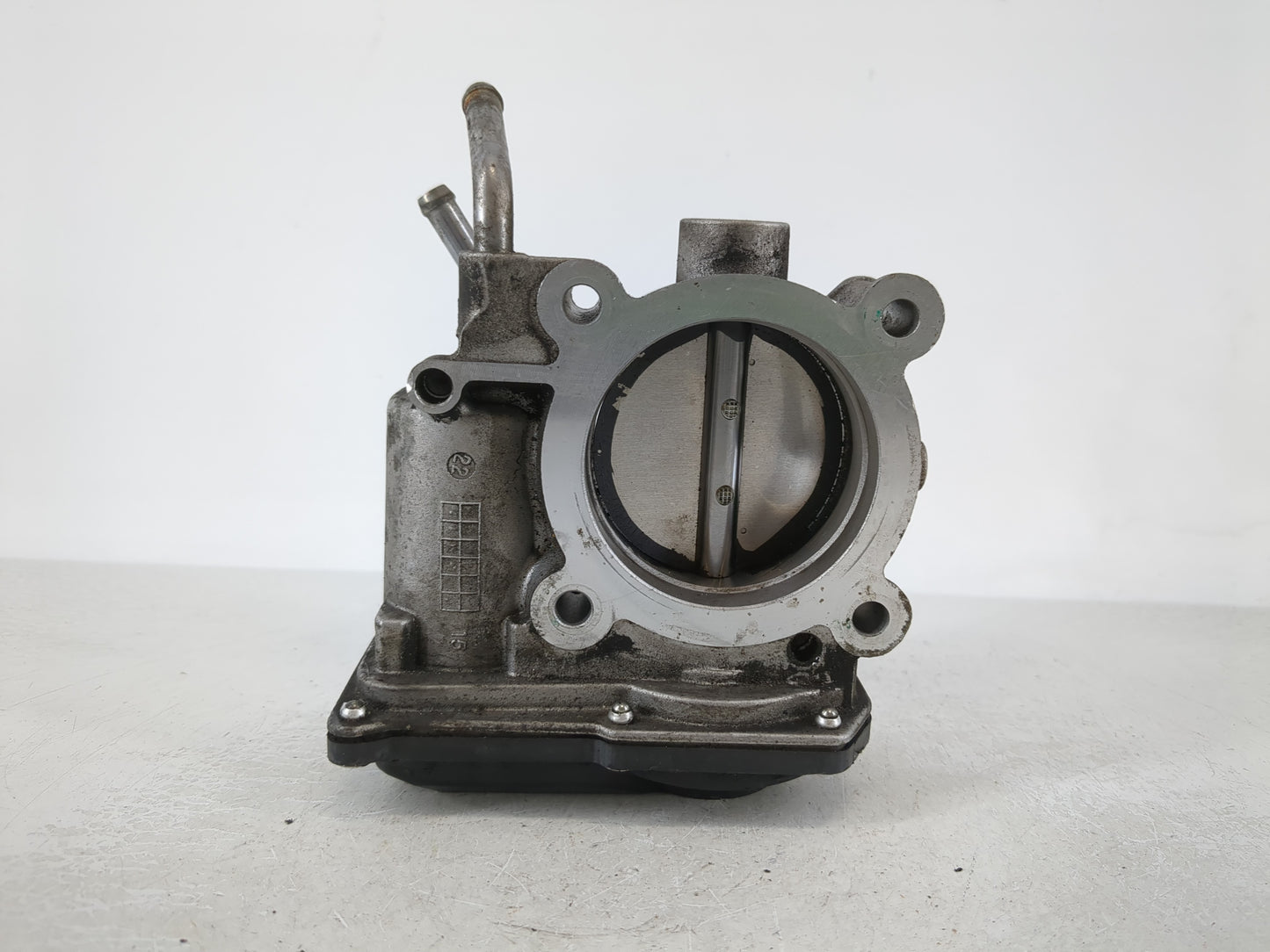 2014-2019 Kia Soul Throttle Body P/N:35100-2E000 Fits Fits 2011 2012 2013 2014 2015 2016 2017 2018 2019 2020 2021 OEM Used A