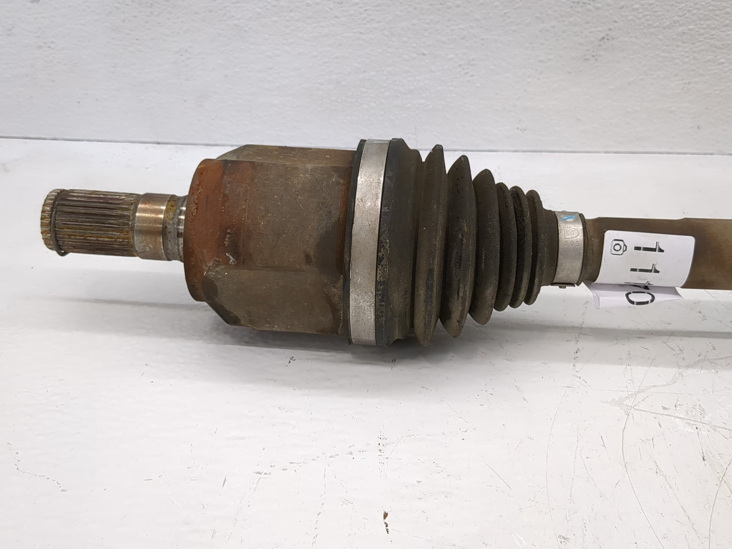 2014-2019 Kia Soul Axle Shaft Front Passenger Cv C/v - Oemusedautoparts1.com