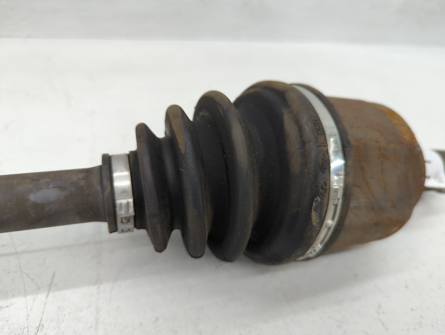 2014-2019 Kia Soul Axle Shaft Front Driver Cv C/v - Oemusedautoparts1.com