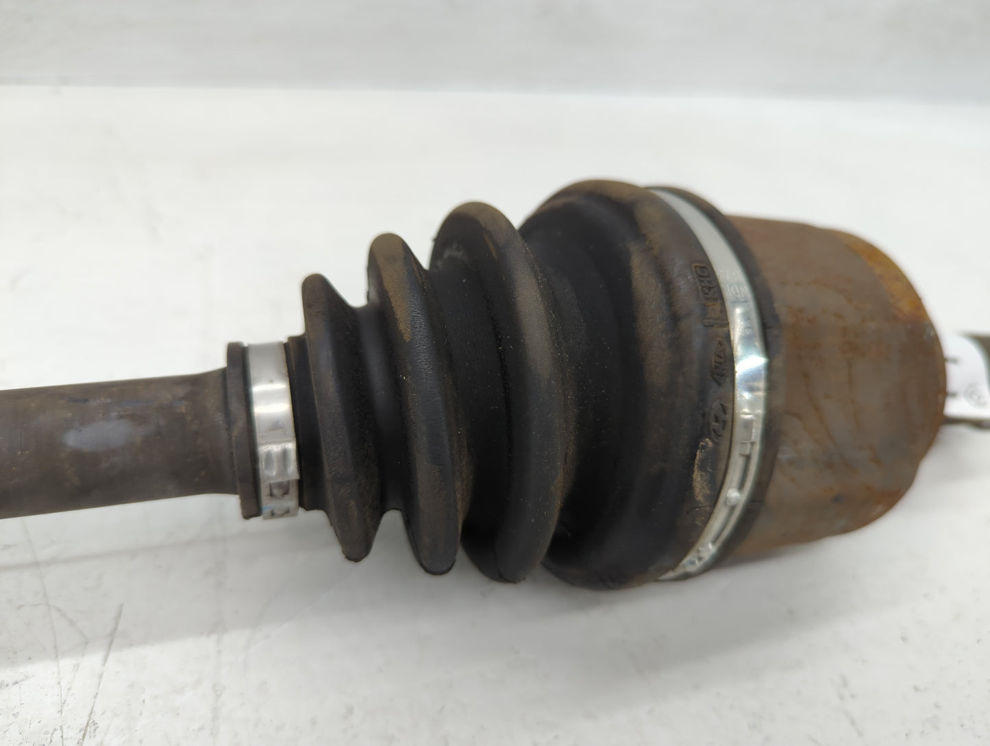 2014-2019 Kia Soul Axle Shaft Front Driver Cv C/v - Oemusedautoparts1.com
