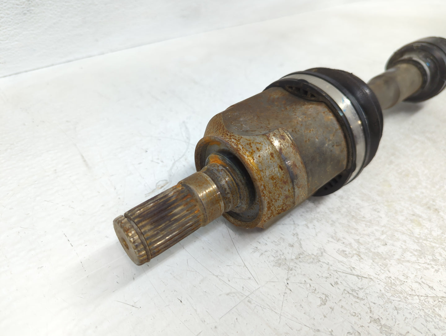 2014-2019 Kia Soul Axle Shaft Front Passenger Cv C/v - Oemusedautoparts1.com