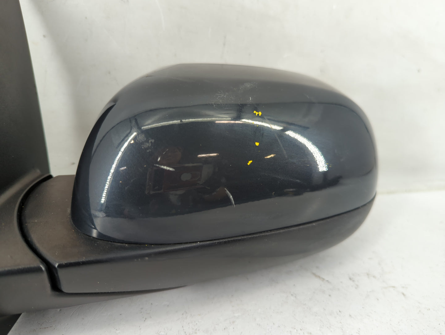 2014-2019 Kia Soul Driver Side View Mirror - Left Door Mirror OEM Used - Oemusedautoparts1.com